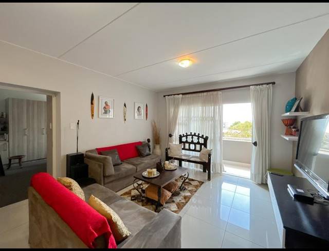 2 BEDROOM APARTMENT FOR SALE IN BLUE HILLS